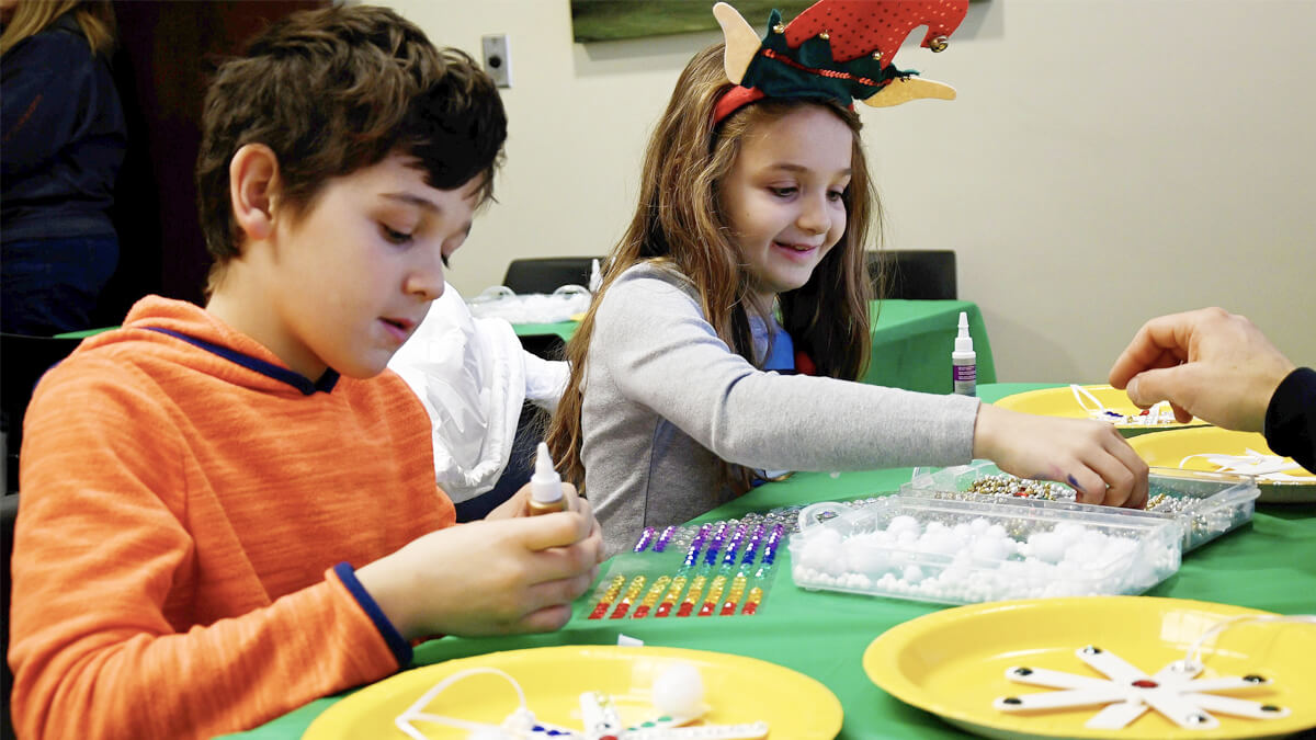 Youth Member Make Your Own Snowflake Event